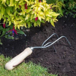 Burgon & Ball Claw Cultivator - RHS Endorsed